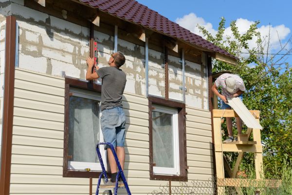 Cost of Handyman Siding Repair in Kenosha