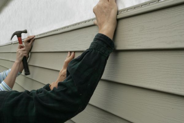 Cost of Insulated Siding Installation in Kenosha