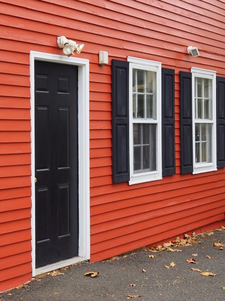 Cost of Red Vinyl Siding Installation in Kenosha