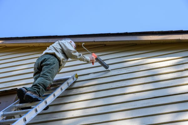 Vinyl Siding Caulk Repair in Kenosha